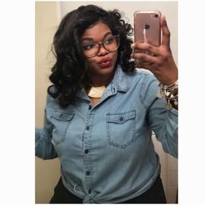 Meet your Posher, Ria